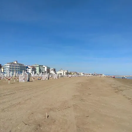 Meridiana, 2 Bedrooms Apartment Caorle